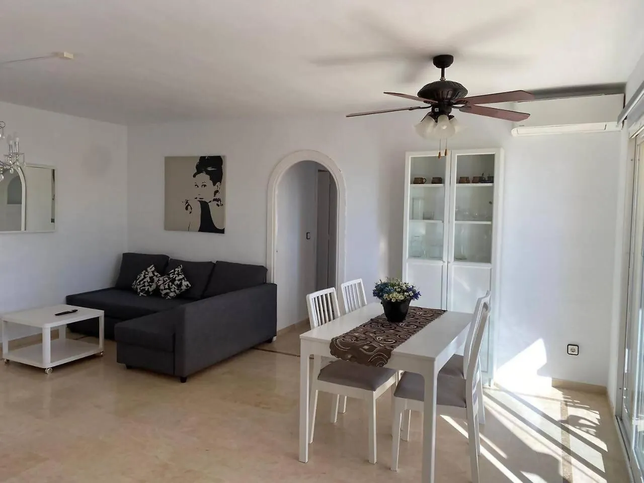 Διαμέρισμα Cyv Simple Living Near Beach W Pool In Fuengirola
